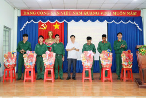 XÃ MINH ĐỨC CHÀO ĐÓN 23 QUÂN NHÂN  HOÀN THÀNH NGHĨA VỤ QUÂN SỰ TRỞ VỀ ĐỊA PHƯƠNG