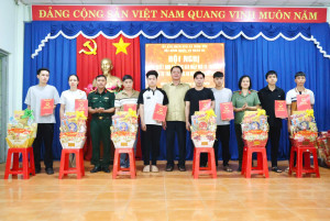 ✦✦✦ XÃ MINH ĐỨC TỔ CHỨC HỘI NGHỊ TRAO QUYẾT ĐỊNH GỌI CÔNG DÂN NHẬP NGŨ VÀ THỰC HIỆN NGHĨA VỤ THAM GIA CÔNG AN NHÂN DÂN NĂM 2026 ✦✦✦