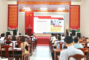 CÁN BỘ, ĐẢNG VIÊN XÃ MINH ĐỨC DỰ HỘI NGHỊ TOÀN QUỐC QUÁN TRIỆT NGHỊ QUYẾT SỐ 79-NQ/TW, NGHỊ QUYẾT SỐ 80-NQ/TW CỦA BỘ CHÍNH TRỊ