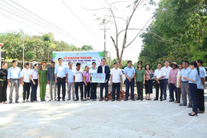 MINH ĐỨC KHÁNH THÀNH CÔNG TRÌNH “THẮP SÁNG ĐƯỜNG QUÊ – CAMERA AN NINH” THIẾT THỰC CHÀO MỪNG BẦU CỬ ĐẠI BIỂU QUỐC HỘI KHÓA XVI VÀ ĐẠI BIỂU HĐND CÁC CẤP, NHIỆM KỲ 2026 – 2031