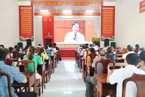 XÃ MINH ĐỨC THAM DỰ HỘI NGHỊ TRỰC TUYẾN HỌC TẬP VÀ TRIỂN KHAI CHUYÊN ĐỀ NĂM 2026 VỀ HỌC TẬP VÀ LÀM THEO TƯ TƯỞNG, ĐẠO ĐỨC, PHONG CÁCH HỒ CHÍ MINH.