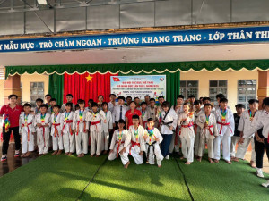 MINH ĐỨC BÙNG NỔ KHÍ THẾ THỂ THAO: GIẢI TAEKWONDO ĐẠI HỘI TDTT LẦN THỨ I KHÉP LẠI THÀNH CÔNG RỰC RỠ