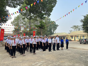 LỄ CHÀO CỜ VÀ DÂNG HƯƠNG NHÀ BIA GHI DANH LIỆT SỸ CHÀO MỪNG ĐẠI HỘI ĐẠI BIỂU TOÀN QUỐC LẦN THỨ XIV CỦA ĐẢNG