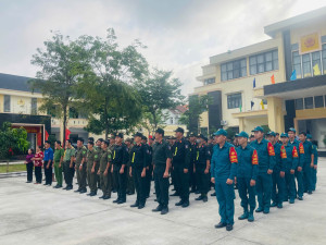 Phường Minh Hưng tổ chức mittinh diễu hành hưởng ứng đợt cao điểm tăng cường quản lý, giao nộp Vũ khí, vật liệu nổ, công cụ hỗ trợ và pháo trên địa bàn