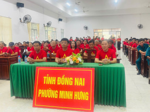 Phường Minh Hưng sôi nổi hưởng ứng chương trình “Cùng Việt Nam tiến bước”.