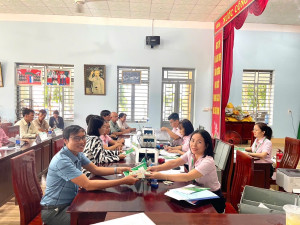 KHÔNG ĐỂ AI BỊ BỎ  LẠI PHÍA SAU TRÊN CON ĐƯỜNG TIẾP CẬN TRI THỨC