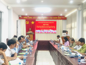 UBND phường Minh Hưng trao quyết định công nhận 20 Trưởng khu phố trên địa bàn