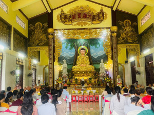 Lãnh đạo phường Minh Hưng, tỉnh Đồng Nai thăm, chúc mừng Đại lễ Vu Lan tại chùa Thanh Lương