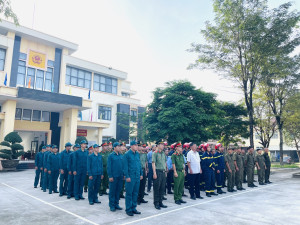 Toàn cảnh buổi mittinh diễu hành