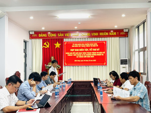 UBND phường Minh Hưng tổ chức họp đánh giá tình hình hoạt động Trang thông tin điện tử phường.