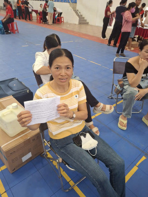 HỘI VIÊN PHỤ NỮ PHƯỜNG MINH HƯNG TÍCH CỰC THAM GIA HIẾN MÁU TÌNH NGUYỆN