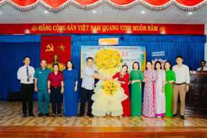 Phường Minh Hưng tổ chức họp mặt kỷ niệm 43 năm ngày Nhà giáo Việt Nam (20/11/1982 - 20/11/2025).