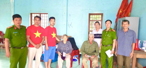 [CHÙM ẢNH] HÀNH TRÌNH NGHĨA TÌNH HƯỚNG VỀ ĐẮK LẮK