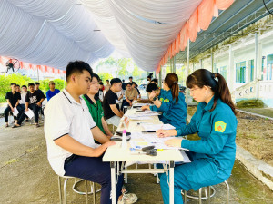 PHƯỜNG MINH HƯNG TỔ CHỨC KHÁM SỨC KHỎE NGHĨA VỤ QUÂN SỰ NĂM 2026 NGHIÊM TÚC, ĐÚNG QUY TRÌNH.