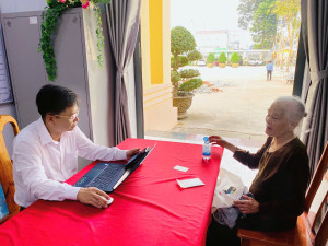 PHƯỜNG MINH HƯNG TRIỂN KHAI MÔ HÌNH “BUỔI SÁNG VỚI NHÂN DÂN”