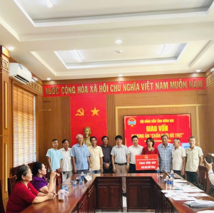 GIẢI NGÂN 400 TRIỆU ĐỒNG QUỸ HỖ TRỢ NÔNG DÂN CHO MÔ HÌNH CHĂN NUÔI BÒ THỊT TẠI PHƯỜNG MINH HƯNG