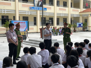 PHƯỜNG MINH HƯNG: KẾT QUẢ 30 NGÀY THỰC HIỆN CAO ĐIỂM TẤN CÔNG, TRẤN ÁP TỘI PHẠM BẢO ĐẢM AN NINH TRẬT TỰ, TRẬT TỰ AN TOÀN GIAO THÔNG, TRẬT TỰ ĐÔ THỊ
