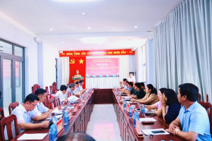 HỘI NGHỊ CÔNG BỐ, TRAO CÁC QUYẾT ĐỊNH VỀ CÔNG TÁC CÁN BỘ.