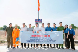 Đoàn phường Minh Hưng bàn giao công trình thanh niên tuyến đường “Sáng – Xanh – Sạch – Đẹp – An Toàn” tại Khu phố 9