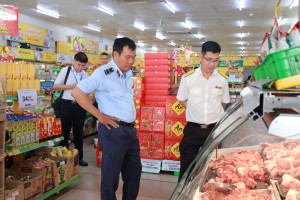 PHƯỜNG MINH HƯNG KIỂM TRA LIÊN NGÀNH CHỐNG BUÔN LẬU, GIAN LẬN THƯƠNG MẠI, HÀNG GIẢ VÀ ĐẢM BẢO AN TOÀN THỰC PHẨM DỊP TẾT NGUYÊN ĐÁN BÍNH NGỌ 2026.