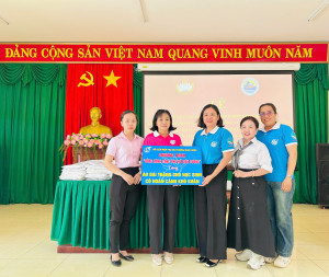 Hội LHPN phường Minh Hưng tiếp tục thực hiện chương trình  “Đồng hành cùng phụ nữ Biên Cương” năm 2026