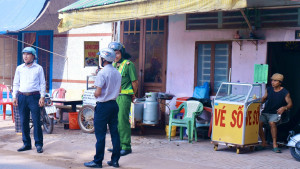 Lãnh đạo phường Minh Hưng tiếp tục kiểm tra, chấn chỉnh công tác bảo đảm trật tự đô thị