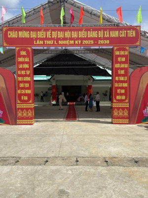 PHIÊN HỌP TRÙ BỊ ĐẠI HỘI ĐẠI BIỂU ĐẢNG BỘ XÃ NAM CÁT TIÊN, TỈNH ĐỒNG NAI