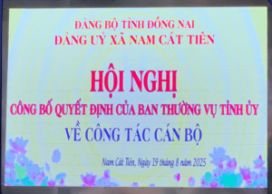 Hội nghị công bố và trao các quyết định về công tác cán bộ