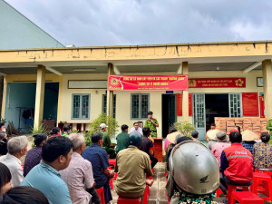 Chung tay vì người nghèo