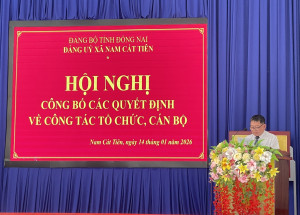 ĐẢNG ỦY, UBND XÃ NAM CÁT TIÊN TỔ CHỨC HỘI NGHỊ  CÔNG BỐ VÀ...