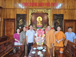 ĐẢNG UỶ – HĐND – UBND – UỶ BAN MTTQ VIỆT NAM XÃ NAM CÁT TIÊN TỔ CHỨC ĐOÀN ĐẾN THĂM, CHÚC TẾT NGUYÊN ĐÁN BÍNH NGỌ 2026 TẠI CHÙA LINH PHÚ (XÃ PHÚ LÂM)