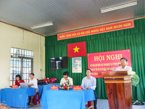 Hội Nghị Đối thoại trực tiếp giữa đồng chí Bí thư Đảng ủy xã và Chủ tịch ủy ban nhân dân xã với các hộ gia đình, cá nhân có đất thu hồi để thực hiện Dự án đường cao tốc Tân Phú - Bảo Lộc đoạn qua địa bàn xã.