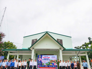 XÃ NAM CÁT TIÊN: LỄ RA QUÂN TRẤN ÁP TỘI PHẠM VÌ CUỘC SỐNG BÌNH YÊN, GIỮ VỮNG AN NINH TRẬT TỰ XÃ HỘI