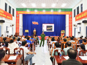 Triển khai công tác huấn luyện, bồi dưỡng nghiệp vụ Phòng cháy chữa cháy và Cứu hộ cứu nạn trên địa bàn xã Nam Cát Tiên. Ảnh Công An xã Nam Cát Tiên