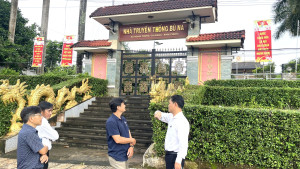 Xã Nghĩa Trung tổ chức đoàn công tác đi kiểm tra, khảo sát các thiết chế văn hoá, thể thao trên địa bàn xã