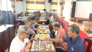 Hội Người cao tuổi tổ chức giải cờ tướng chào mừng Ngày Quốc tế Người cao tuổi
