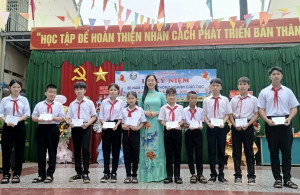 Tỉnh ủy viên, Phó Chủ tịch Ủy ban Mặt trận Tổ quốc Việt Nam tỉnh Đồng Nai dự lễ khai giảng tại Trường THCS Nguyễn Trường Tộ