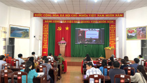 Đảng ủy xã Nghĩa Trung tham dự hội nghị trực tuyến