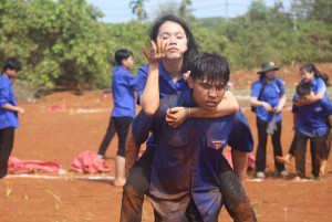 NHIỆT HUYẾT TUỔI TRẺ LAN TỎA – HỘI TRẠI RA QUÂN NGHĨA TRUNG RỰC RỠ SẮC MÀU!