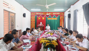 UBND xã  họp Ban cưỡng chế thu hồi đất dự án hồ chứa nước Đarana