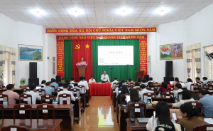 UBND xã Nghĩa Trung tổ chức Hội nghị đánh giá kết quả thực hiện nhiệm vụ 6 tháng đầu, triển khai nhiệm vụ 6 tháng cuối năm 2026