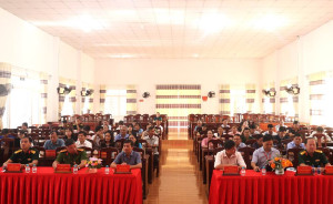 Xã Nghĩa Trung khai giảng lớp bồi dưỡng kiến thức quốc phòng và an ninh đối tượng 4