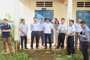 Lãnh đạo xã Nghĩa Trung đi khảo sát các công trình dự kiến đầu tư năm 2027