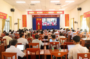 Đảng ủy xã Nghĩa Trung tham dự Hội nghị toàn quốc