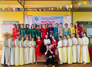 CHI HỘI PHỤ NỮ THÔN ĐỨC BỔN TỔ CHỨC HỌP MẶT KỶ NIỆM NGÀY PHỤ NỮ VIỆT NAM 20/10