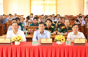 Đảng ủy xã Nghĩa Trung tổ chức tham dự Hội nghị trực tuyến toàn quốc