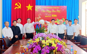 Lãnh đạo xã Nha Bích tiếp đoàn đại biểu giáo hạt Bình Long và các giáo xứ thăm, chúc Tết Nguyên đán Bính Ngọ 2026