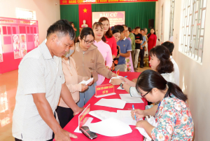 Lễ khai mạc cuộc bầu cử đại biểu Quốc hội và đại biểu HĐND các cấp nhiệm kỳ 2026 – 2031. tại khu vực bỏ phiếu ấp Minh Thắng 4 xã Nha Bích