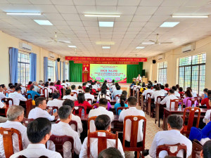 Xã Nha Bích công bố các quyết định về tổ chức, cán bộ đối với các chi bộ ấp sau sắp xếp
