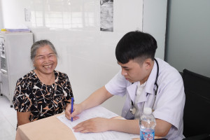Xã Nha Bích triển khai khám chữa bệnh toàn dân